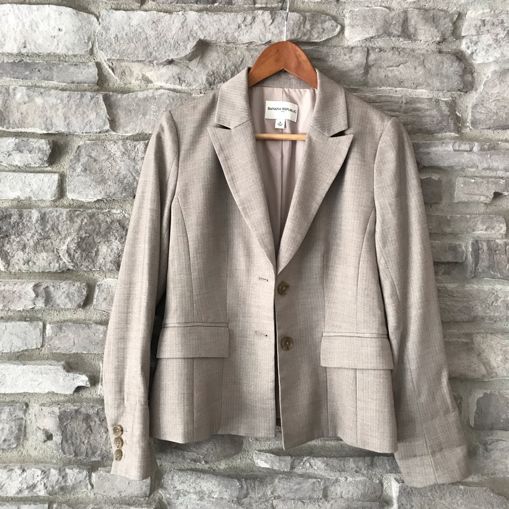 Banana Republic Size 4 Tan Suit Jacket